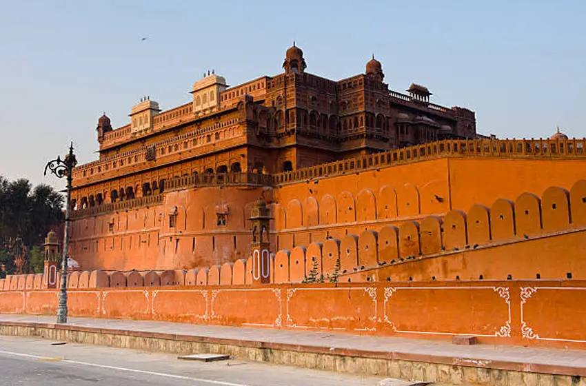 Bikaner Tour by Private Car | Junagarh Fort, Karni Mata Temple & Camel Farm