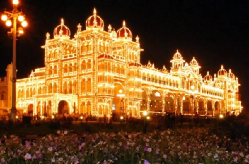 Diwali Festival in India – Meaning, Celebration & Travel Guide for Visitors