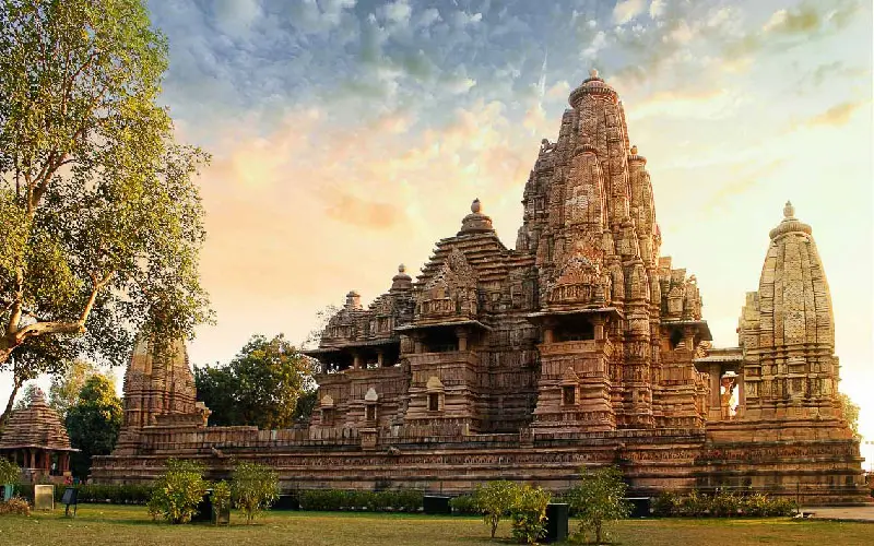 Orchha to Khajuraho Road Trip – 3-Day Heritage Tour with Private Driver