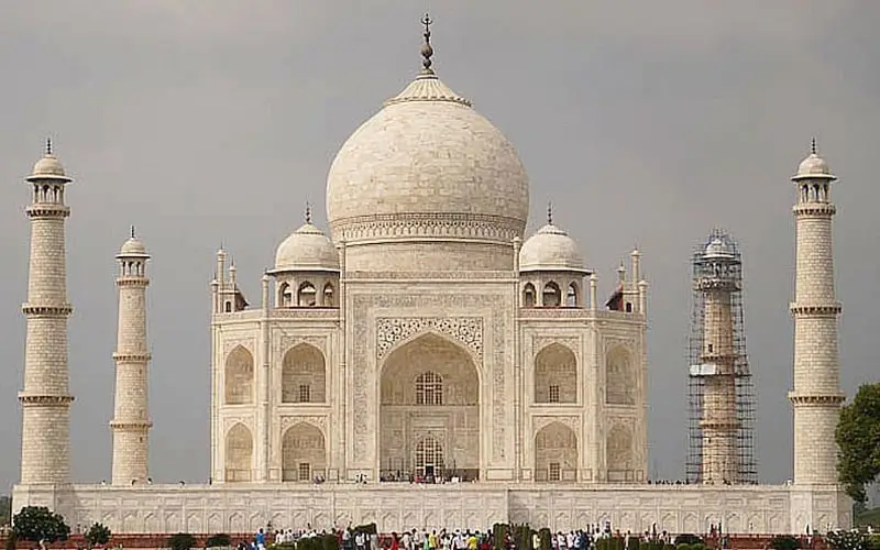 Taj Mahal Entry Tickets, Timings & Rules for Tourists