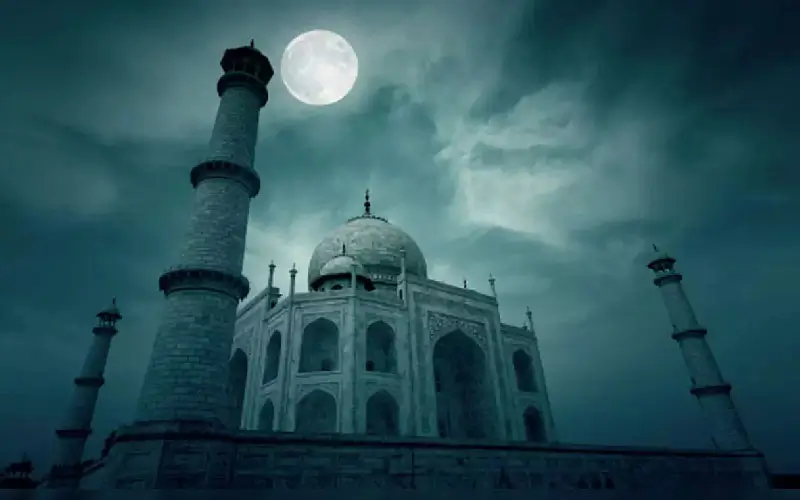 Taj Mahal Night Viewing Guide – Moonlit Tickets & Private Transfers