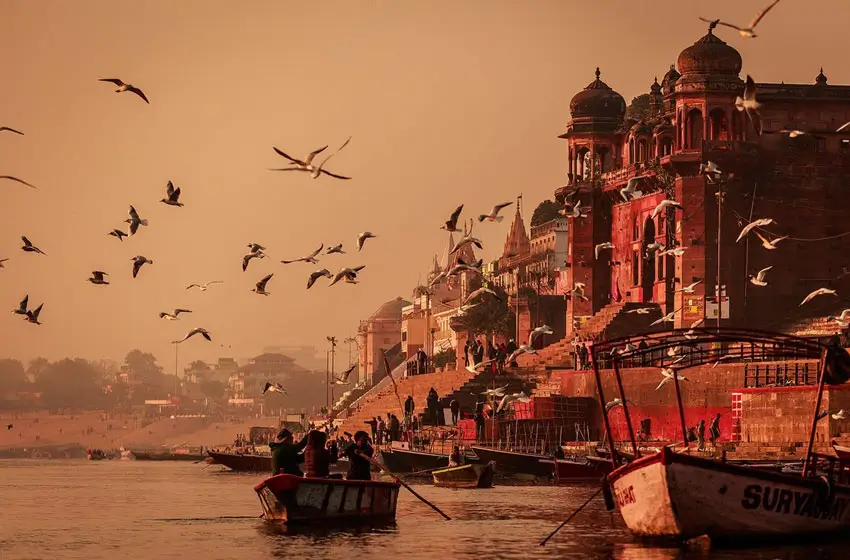 Varanasi Ghats Tour by Private Car