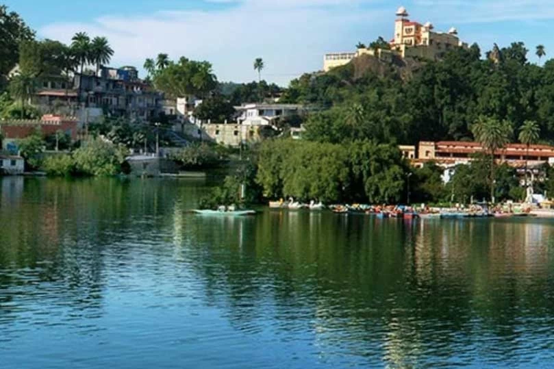 Mount Abu Same Day Tour from Udaipur