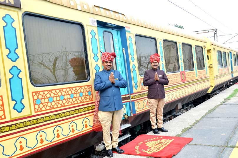 Palace on Wheels - A Royal Train Travel to Rajasthan