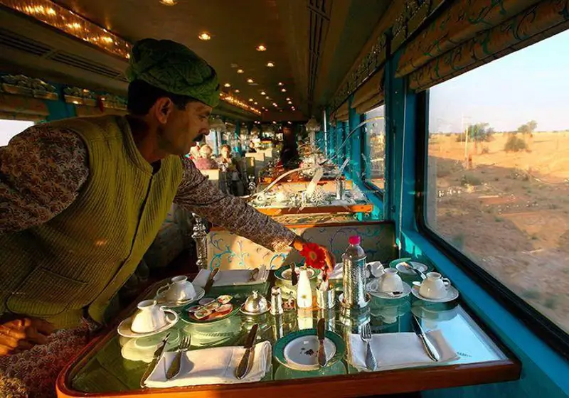 Royal Rajasthan Luxury Train & Car Tour