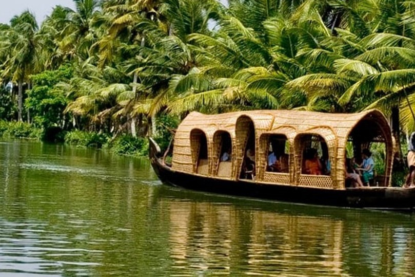 House Boat Tour with South India
