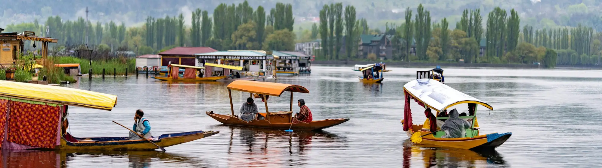 Golden triangle tour with Srinagar